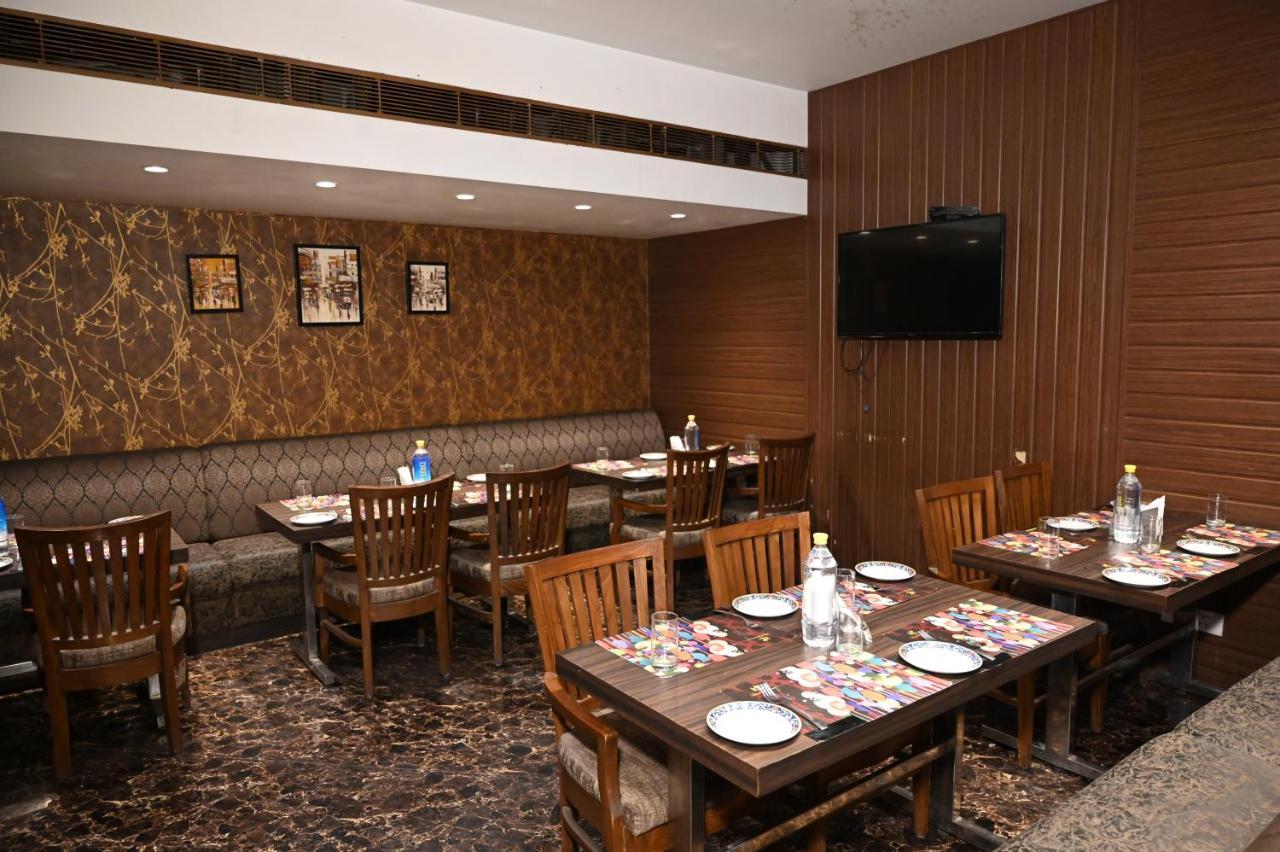 אמריצר Hotel Lawrence מראה חיצוני תמונה