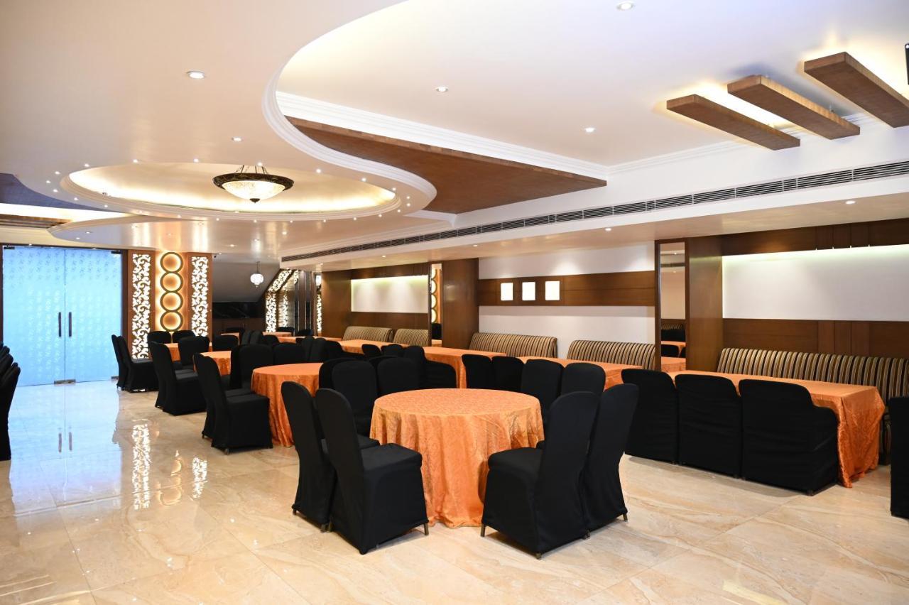 אמריצר Hotel Lawrence מראה חיצוני תמונה
