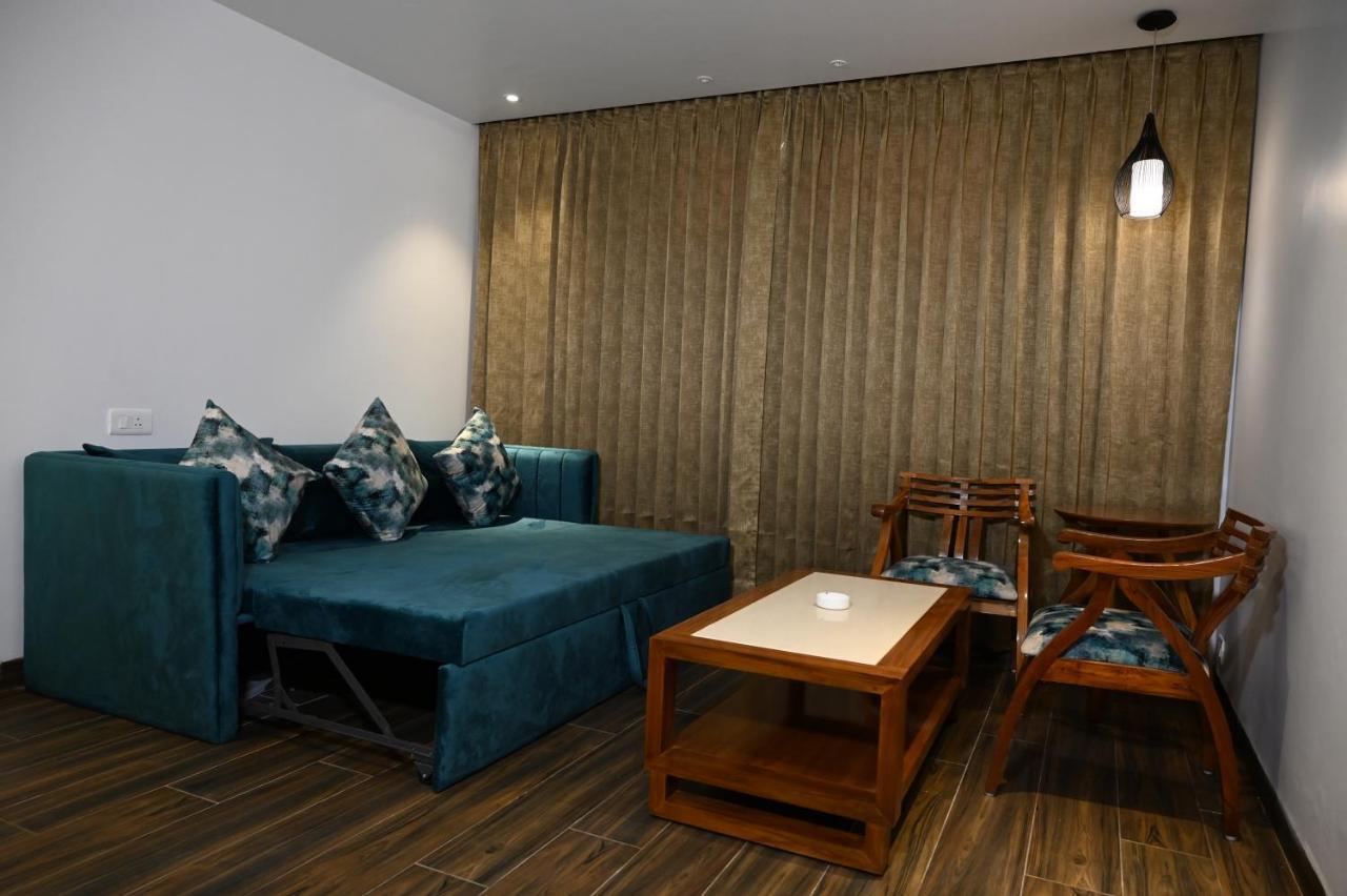 אמריצר Hotel Lawrence מראה חיצוני תמונה