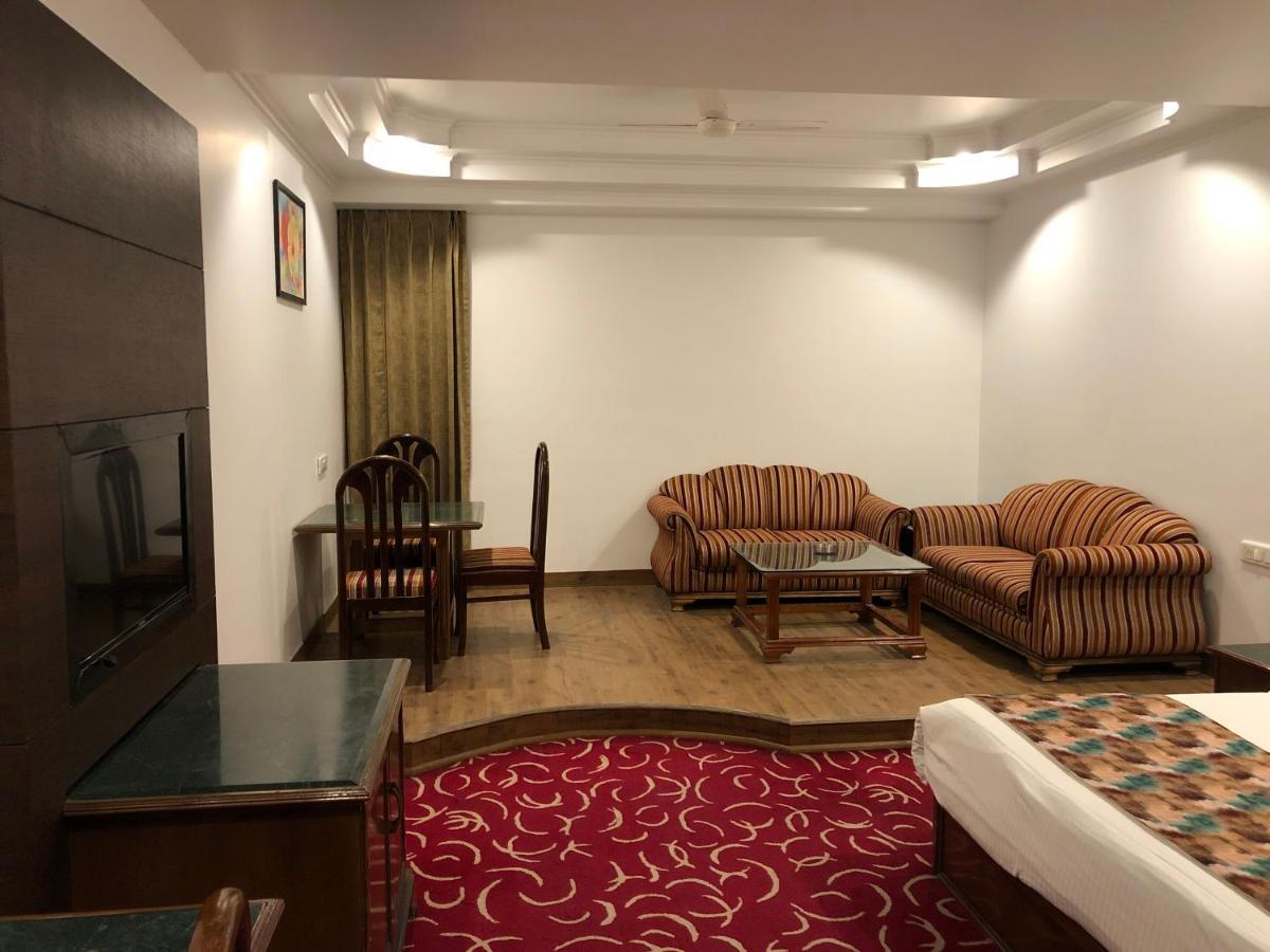 אמריצר Hotel Lawrence מראה חיצוני תמונה